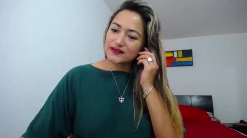 Snapshot of abie_spicy_ chatting on February 22, 1:46 pm ximena online show from February 22, 1:46 pm