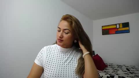 Snapshot of abie_spicy_ chatting on September 23, 1:03 pm ximena online show from September 23, 1:03 pm