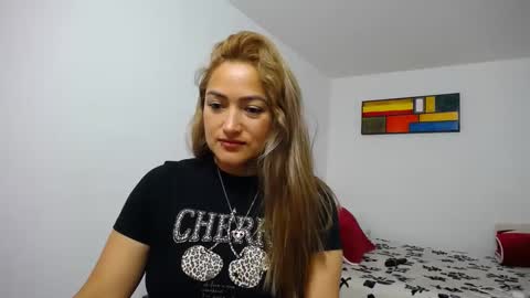 Snapshot of abie_spicy_ chatting on October 3, 1:30 pm ximena online show from October 3, 1:30 pm