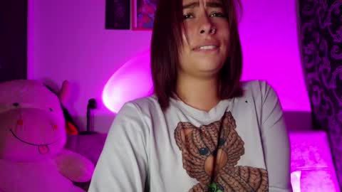 Snapshot of abigail_hobbs2 chatting on January 19, 10:17 am Aby online show from January 19, 10:17 am