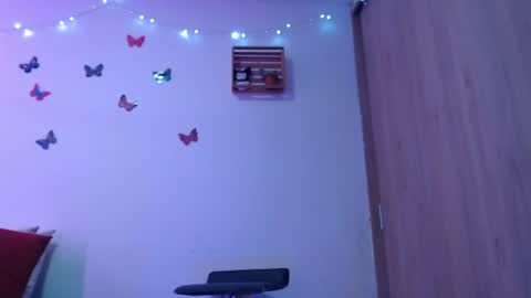 abigail_jhonss online show from June 20, 9:06 pm