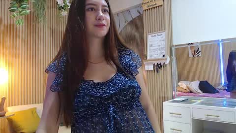 abigailowensss online show from April 6, 6:47 am