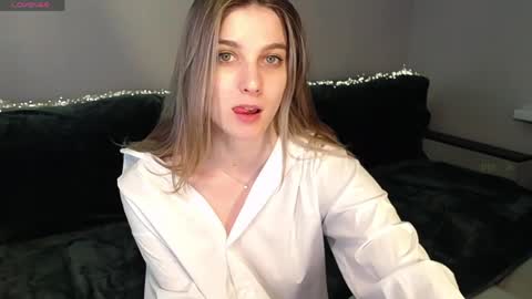 Abigail online show from April 5, 6:16 pm