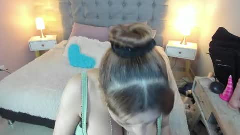 Snapshot of abril_777 chatting on July 5, 8:49 pm Abril 777 online show from July 5, 8:49 pm