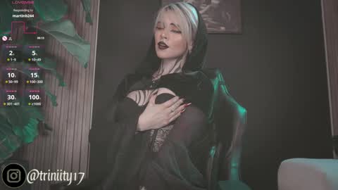 Snapshot of abril__colen chatting on December 29, 9:20 pm April online show from December 29, 9:20 pm