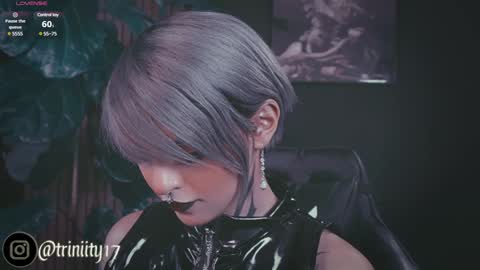 Snapshot of abril__colen chatting on January 26, 5:02 pm April online show from January 26, 5:02 pm