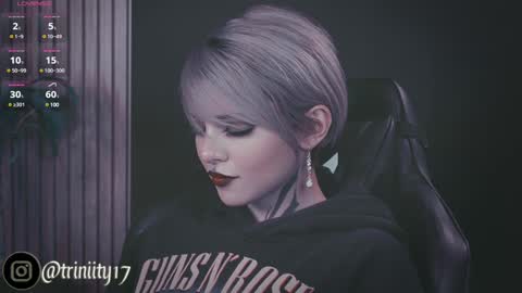 Snapshot of abril__colen chatting on January 31, 2:26 am April online show from January 31, 2:26 am