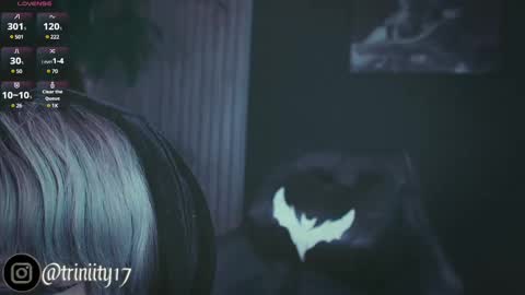 Snapshot of abril__colen chatting on February 10, 6:35 pm April online show from February 10, 6:35 pm