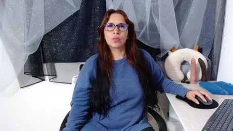 abril_bianchi online show from January 6, 10:58 pm