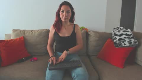 Snapshot of abril_fostter chatting on October 17, 5:59 pm abril_fostter online show from October 17, 5:59 pm