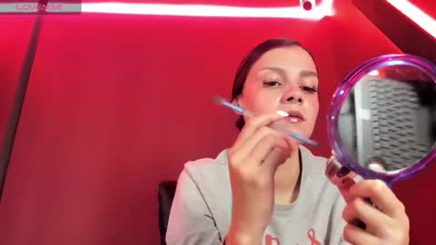 Abril jones online show from January 5, 9:05 am