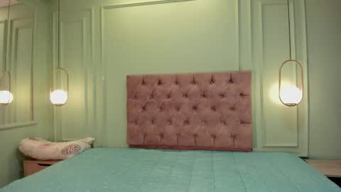 Abril jones online show from February 4, 11:16 am