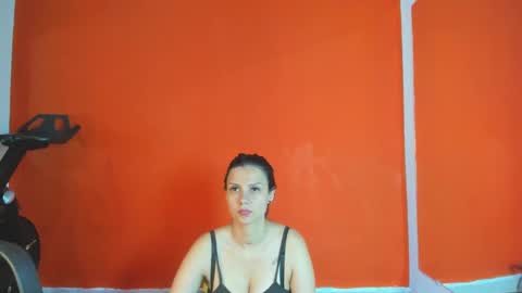 Abril jones online show from February 16, 6:21 am