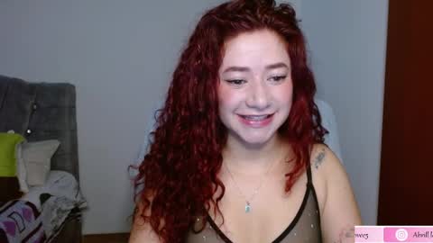 Snapshot of abril_lovee2 chatting on March 29, 3:45 pm Abril online show from March 29, 3:45 pm