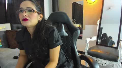 Abril online show from April 22, 2:40 pm