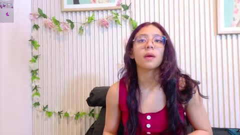 abrilmirren online show from March 24, 11:15 am