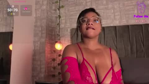 Snapshot of abrilsantana_ chatting on December 4, 3:49 am abrilsantana_ online show from December 4, 3:49 am