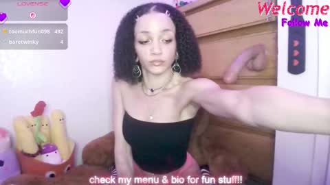 Snapshot of abruisedpeach chatting on November 29, 4:48 am Peach online show from November 29, 4:48 am