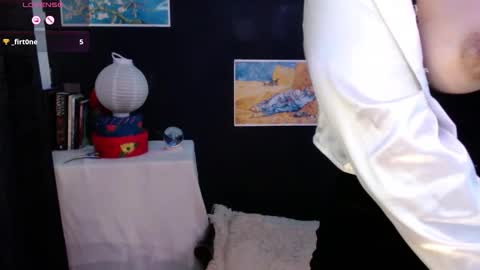 Snapshot of absentavert chatting on November 11, 11:38 pm Absenta vert online show from November 11, 11:38 pm