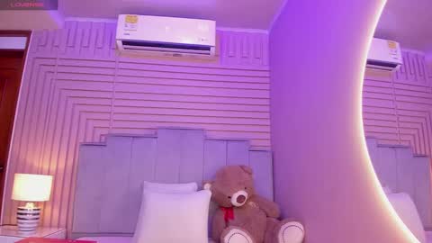 Snapshot of aby_lee_ chatting on December 13, 12:06 pm Aby online show from December 13, 12:06 pm