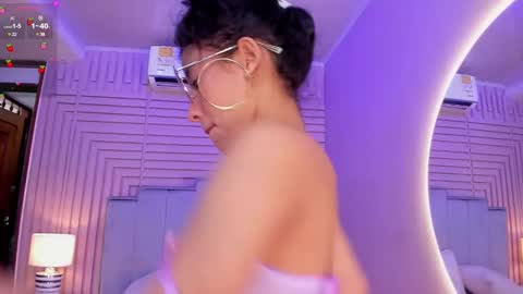Snapshot of aby_lee_ chatting on December 13, 6:16 pm Aby online show from December 13, 6:16 pm