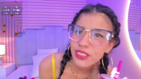 Snapshot of aby_lee_ chatting on December 23, 5:32 pm Aby online show from December 23, 5:32 pm
