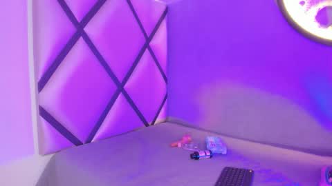 Aby online show from December 3, 12:14 pm