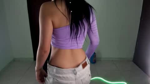 abyy_thomson online show from February 4, 2:06 am