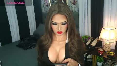 Snapshot of ace_brandy chatting on November 19, 9:53 am Ace Brandy online show from November 19, 9:53 am