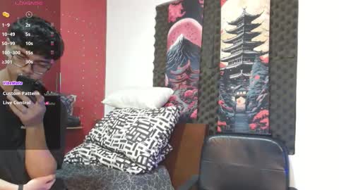 Snapshot of ace_xero chatting on November 17, 10:04 pm ace_xero online show from November 17, 10:04 pm