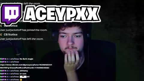 Snapshot of aceypxx chatting on August 6, 3:52 am ACEypxx online show from August 6, 3:52 am