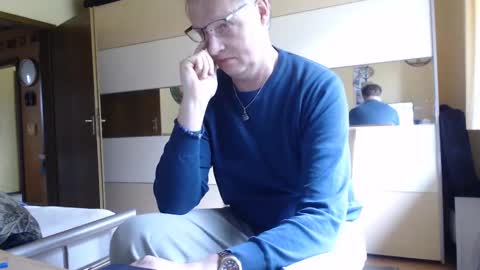 Snapshot of ach471 chatting on December 7, 11:40 am ach471 online show from December 7, 11:40 am