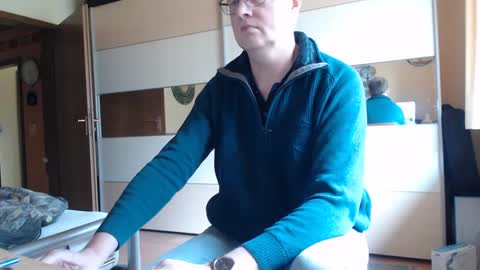 Snapshot of ach471 chatting on January 18, 11:11 am ach471 online show from January 18, 11:11 am