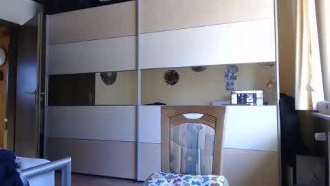 Snapshot of ach471 chatting on February 18, 8:49 am ach471 online show from February 18, 8:49 am