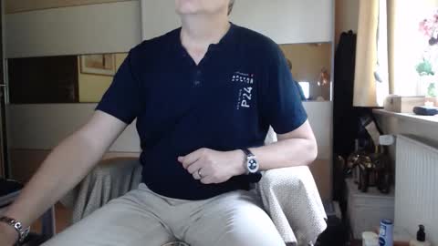 Snapshot of ach471 chatting on September 19, 6:59 am ach471 online show from September 19, 6:59 am