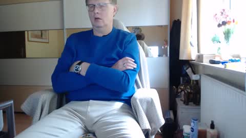 Snapshot of ach471 chatting on September 26, 7:12 am ach471 online show from September 26, 7:12 am