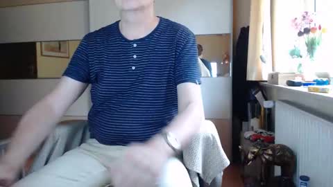 Snapshot of ach471 chatting on November 9, 9:07 am ach471 online show from November 9, 9:07 am