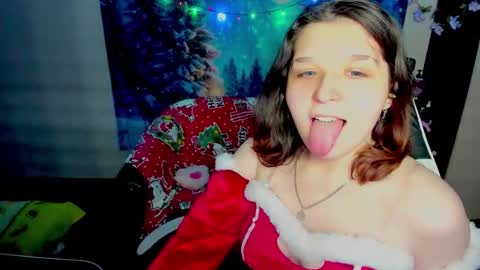 Snapshot of acid_kate chatting on December 14, 1:33 am Kate online show from December 14, 1:33 am