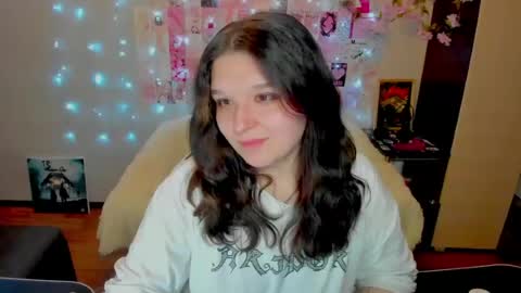 Snapshot of acid_kate chatting on June 20, 11:18 pm Kate online show from June 20, 11:18 pm