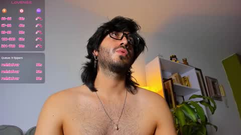 Snapshot of ackerman_eren_ chatting on November 28, 10:34 pm R. online show from November 28, 10:34 pm