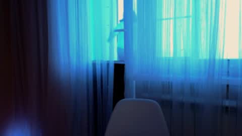 Snapshot of actavia_rose chatting on December 16, 8:52 am my inst love inside 17 online show from December 16, 8:52 am