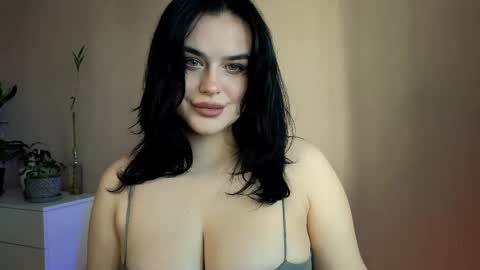 Snapshot of actavia_rose chatting on February 16, 1:49 pm my inst love inside 17 online show from February 16, 1:49 pm