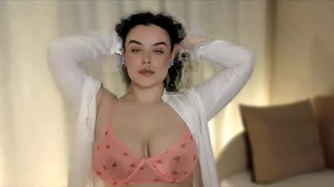 Snapshot of actavia_rose chatting on January 11, 7:08 pm my inst love inside 17 online show from January 11, 7:08 pm