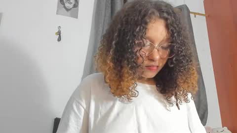  Isa  online show from November 14, 4:33 am