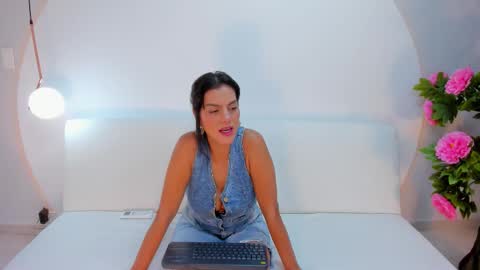    online show from December 18, 2:56 pm