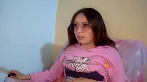 Snapshot of ada_naugthy1 chatting on March 10, 1:01 am Ada naugthy28 online show from March 10, 1:01 am