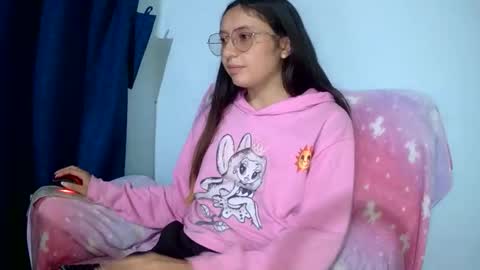 Snapshot of ada_naugthy1 chatting on November 16, 10:15 pm Ada naugthy28 online show from November 16, 10:15 pm