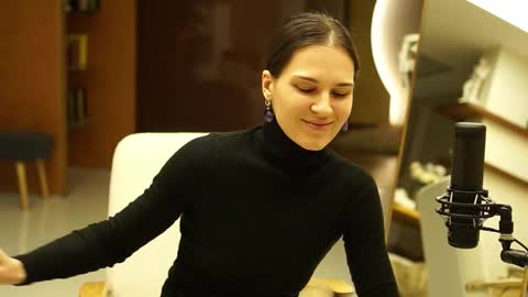 Snapshot of adagrand chatting on October 21, 6:30 pm Ada online show from October 21, 6:30 pm