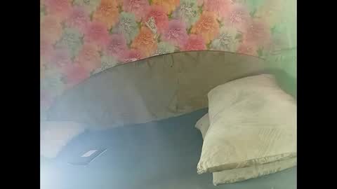 Snapshot of adajuliette chatting on April 14, 7:14 am AdaJuliette online show from April 14, 7:14 am