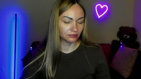 Snapshot of adalina_teacher chatting on May 6, 11:26 am Adalina online show from May 6, 11:26 am